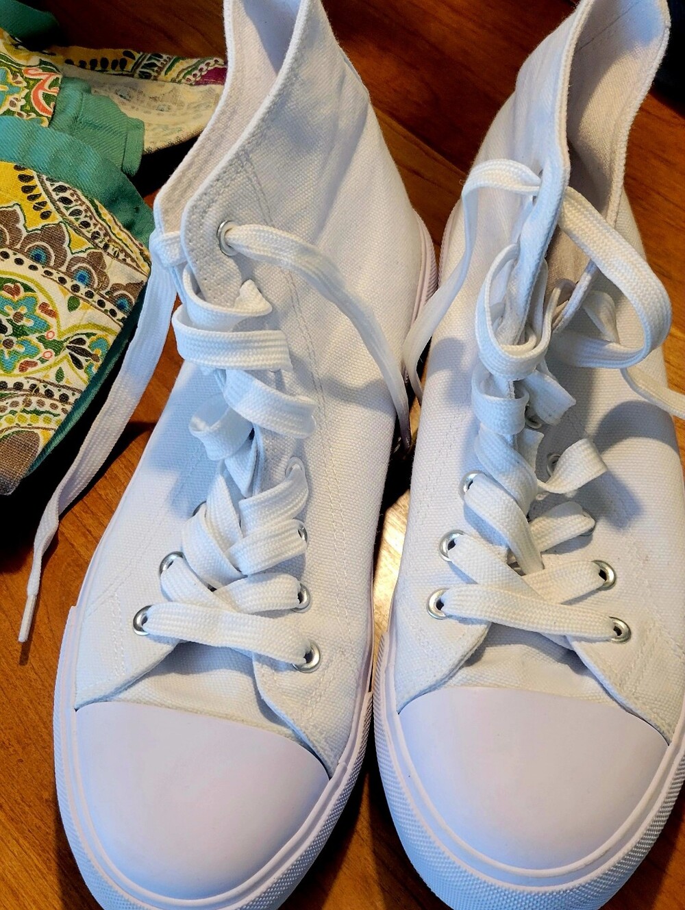 Classic High-Top Women's Canvas Sneakers in White